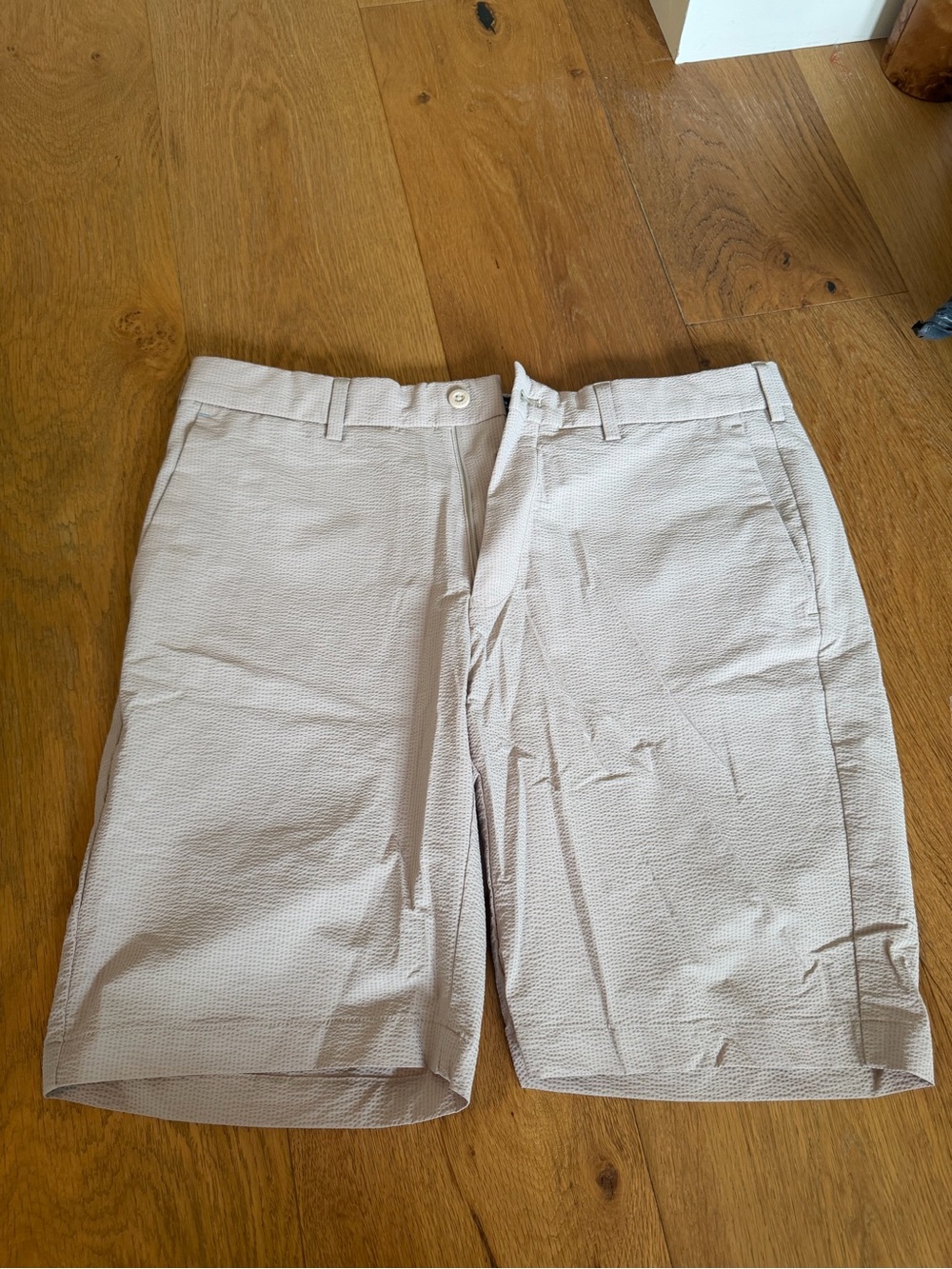 Peter Millar Men's Light Beige Seersucker Flat-Front Shorts